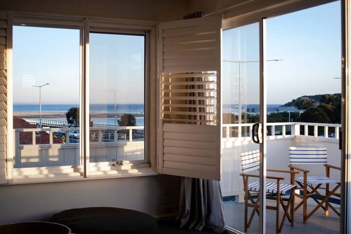 Seafolk House: Barwon Heads FAB view! gallery image 3