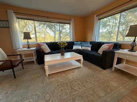 Successful Airbnb property: Herons Rest, 6 guests, lovely beach, 2 pools, golf in Caswell Beach