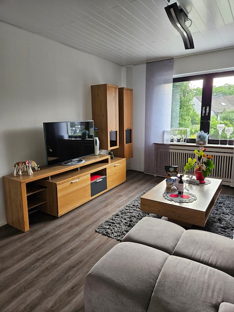 Top Airbnb: Beautiful quiet 3 1/2 room apartment in Duisburg in Hochheide