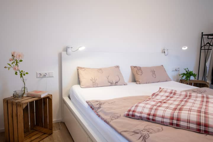 2nd bedroom with double bed