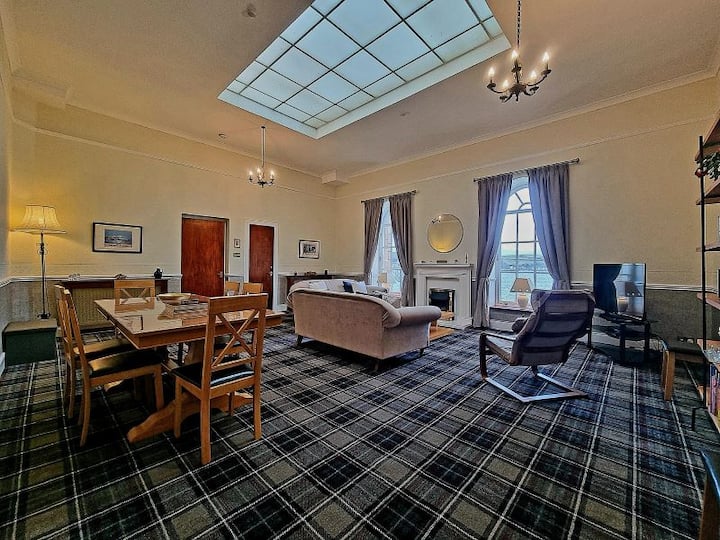 Seafront 3 Bedroom Flat With Unique Roof Terrace - Bute