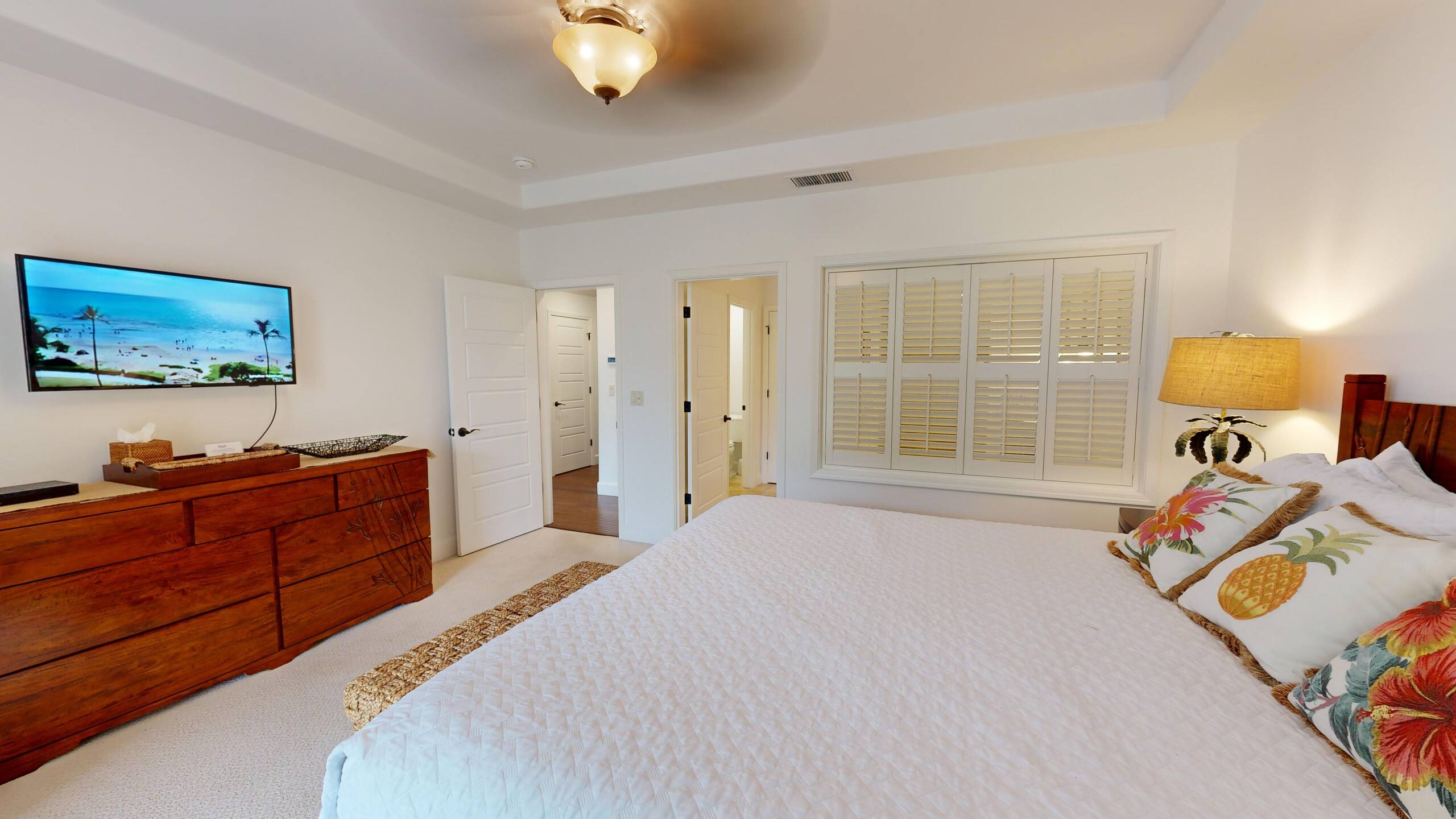 Home in Waimea · ★5.0 · 4 bedrooms · 6 beds · 3.5 private baths - Image 18