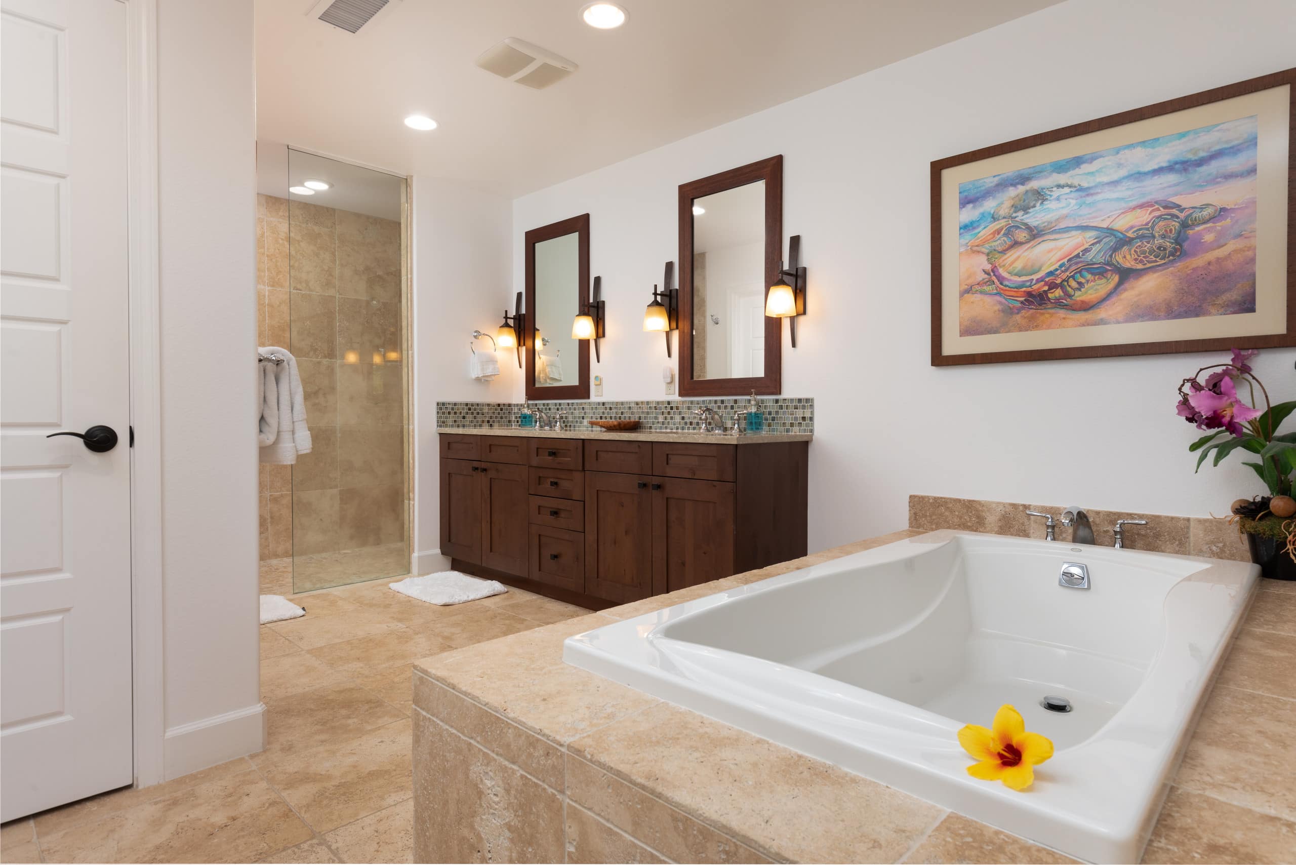 Home in Waimea · ★5.0 · 4 bedrooms · 6 beds · 3.5 private baths - Image 27