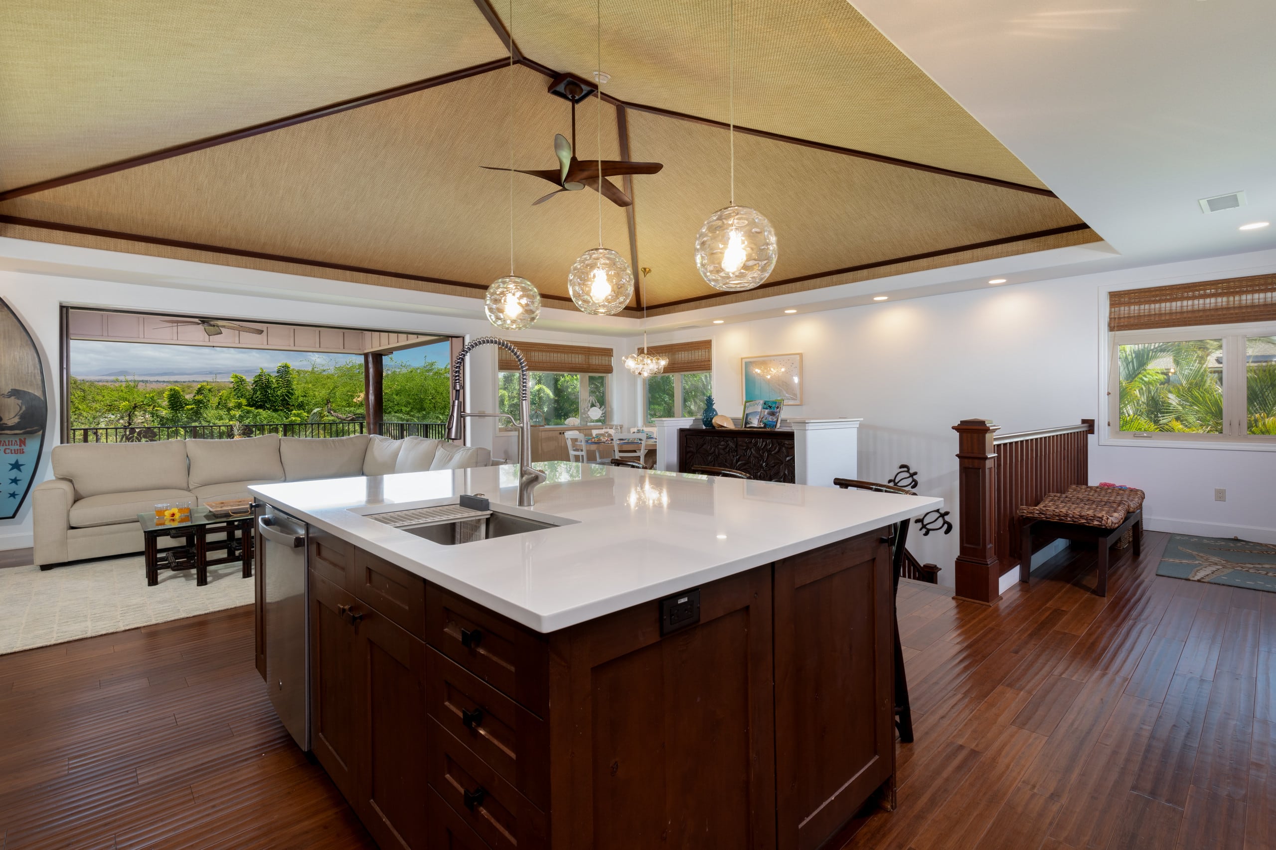 Home in Waimea · ★5.0 · 4 bedrooms · 6 beds · 3.5 private baths - Image 9