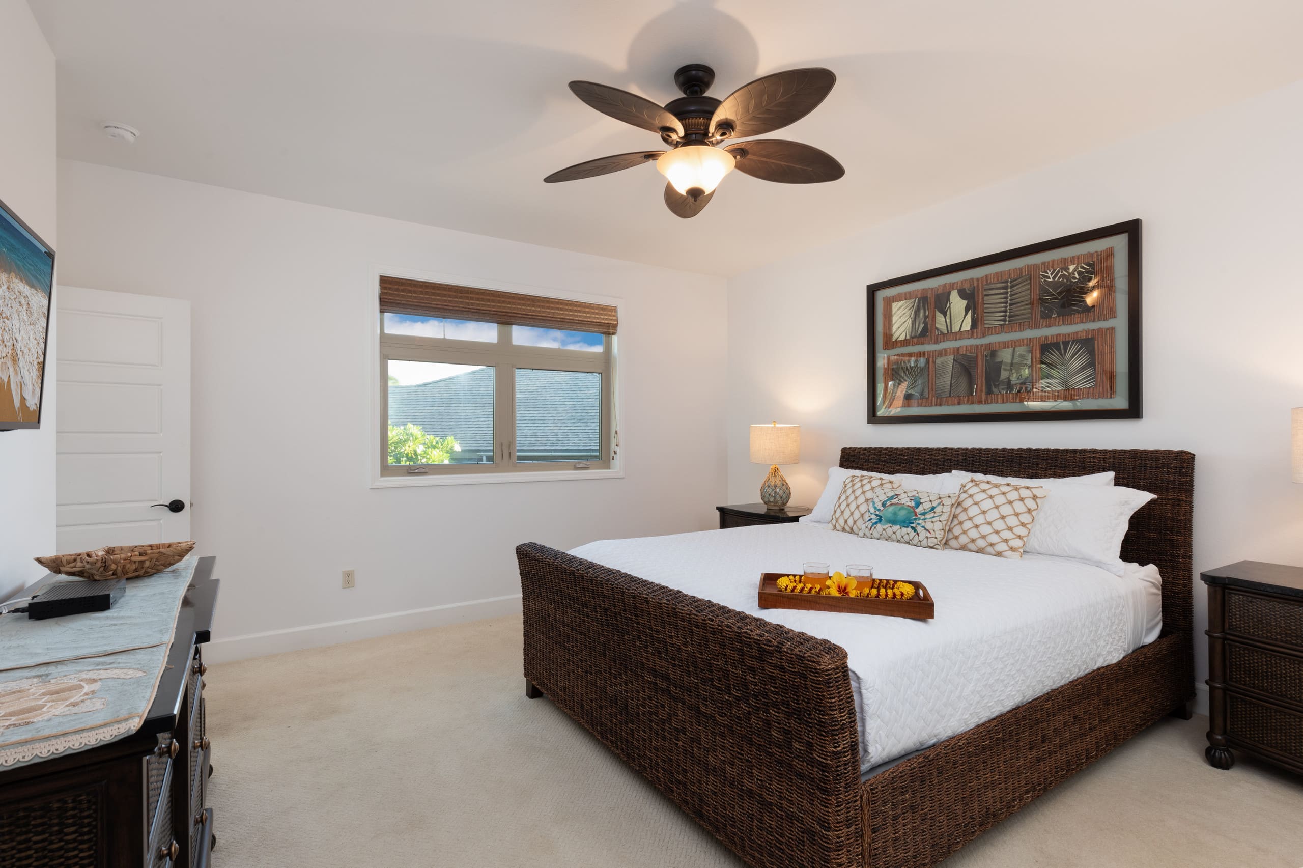 Home in Waimea · ★5.0 · 4 bedrooms · 6 beds · 3.5 private baths - Image 21
