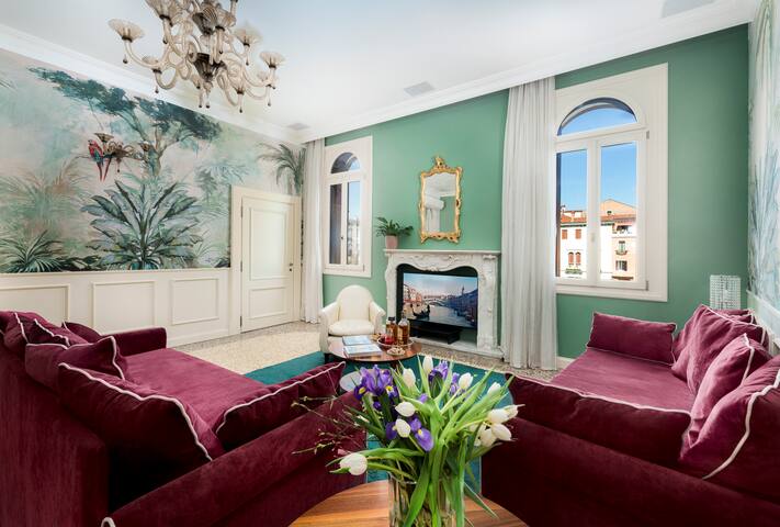 Ca’ Mainella Grand Canal View in Dorsoduro gallery image 3