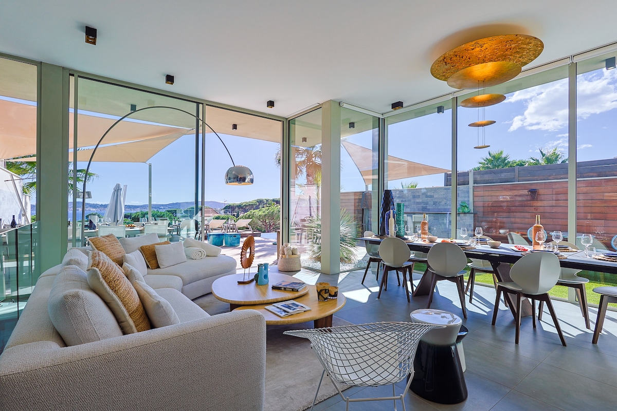 Erfolgreiche Airbnb-Immobilie: Luxury villa magic view Saint Tropez Golfe in Sainte Maxime