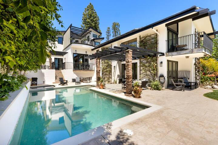 CA Resort-Style Villa w Tennis, Pool/Spa, Views gallery image 4