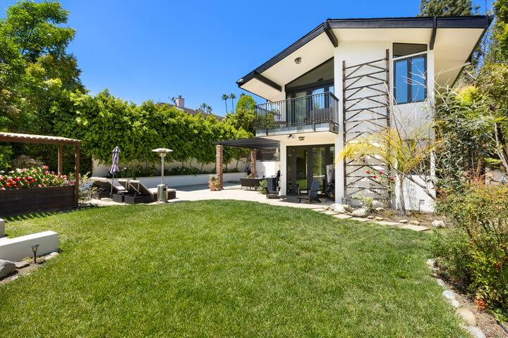 CA Resort-Style Villa w Tennis, Pool/Spa, Views gallery image 2