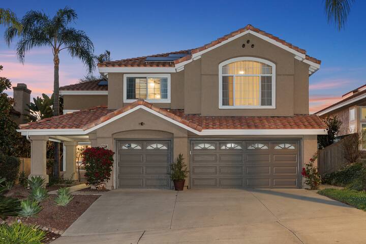 Spacious Canyon-View Oasis – Pool, Sauna gallery image 4