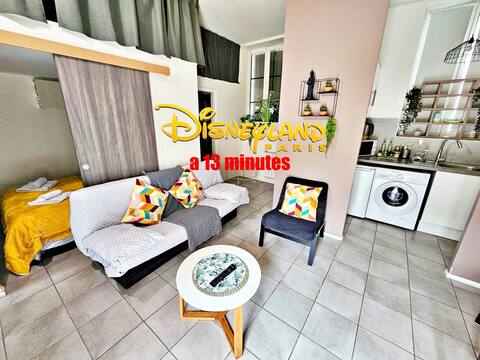 13 minutes to Disneyland parking, self check-in