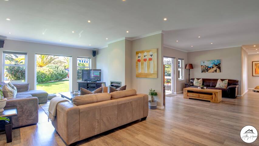 Gorgeous Family Home – Secure Eco Estate gallery image 5