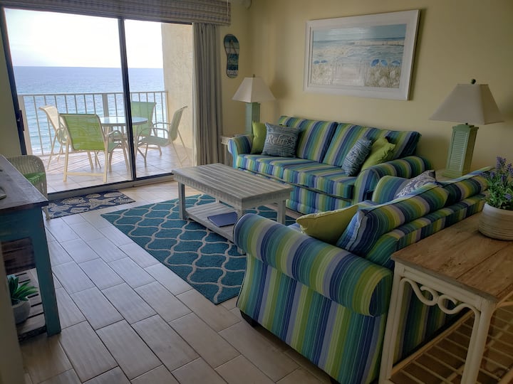 Beautiful 2 Bed/2 Bath Oceanfront Condo W/chairs! - Panama City, FL
