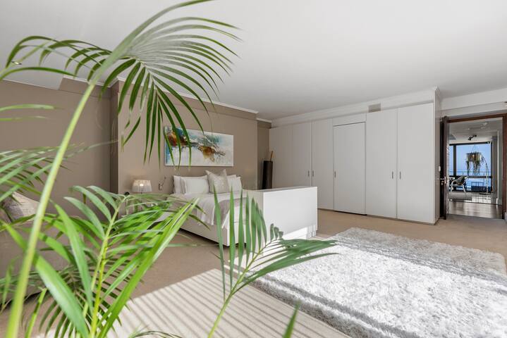 Ultra-Modern Lifestyle SaltLife Camps Bay gallery image 4