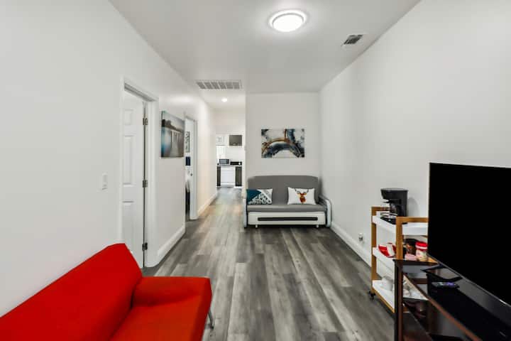 Charming Renovated 2bedroom 1bath Halfplex - Yuba City, CA