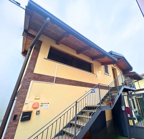 "La Casetta" between Milan and lakes of Como|Lecco