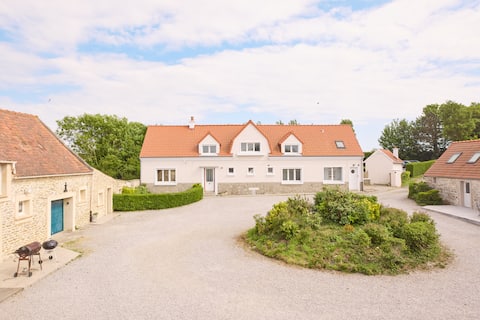 Cottage des 2 caps. Group of up to 25 people