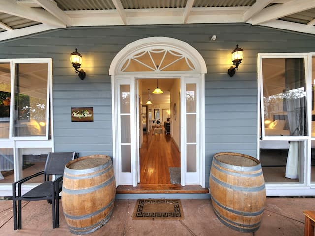 Westend House Healesville – Big Home, Walk To Town