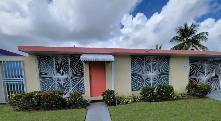 Air Conditioned 2-bedroom Residential Home - Guaynabo
