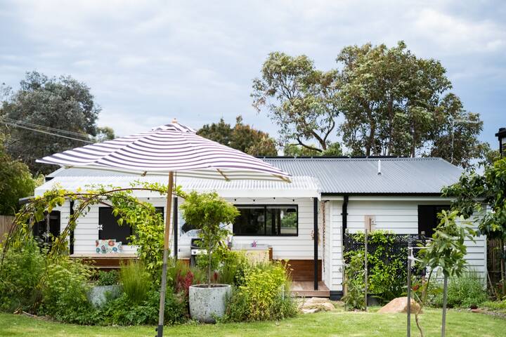 Spring Time favorite with heated pool gallery image 2