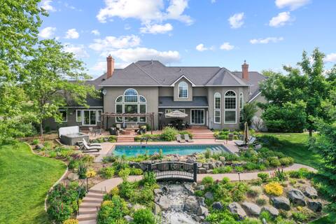 GreenBluff Resort Country Estate Getaway