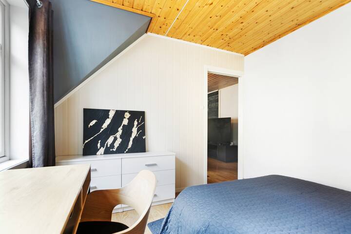 Picture have been "styled" - all smaller details such as plants/pillows/bedcover might not be in the apartment.