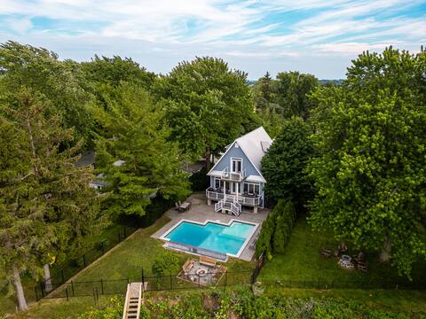 Stunning Waterfront Estate with private beach