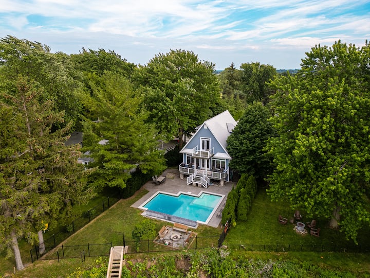Stunning Waterfront Estate With Private Beach - Sunset Beach