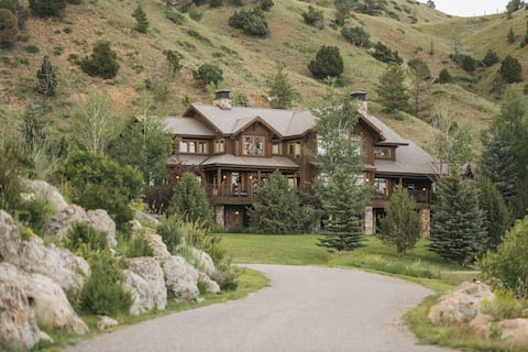 Grey Cliffs Ranch - Main Lodge