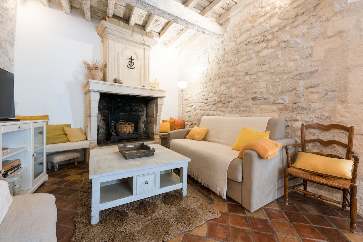 Popular Airbnb listing: L'Oustau d'Arles in Arles