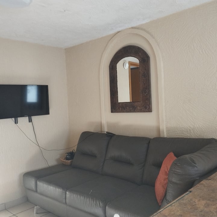 Casa Privada Zapopan Con Entrada Independiente. - Zapopan