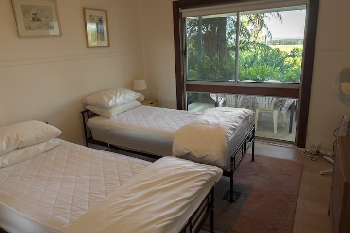 საძინებელი 3