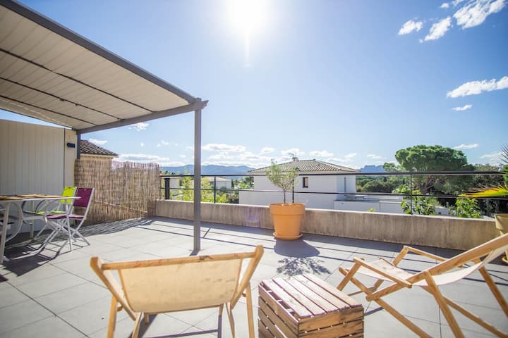 Joli Appartement En Haut De Villa Avec Terrasse - Puget-sur-Argens
