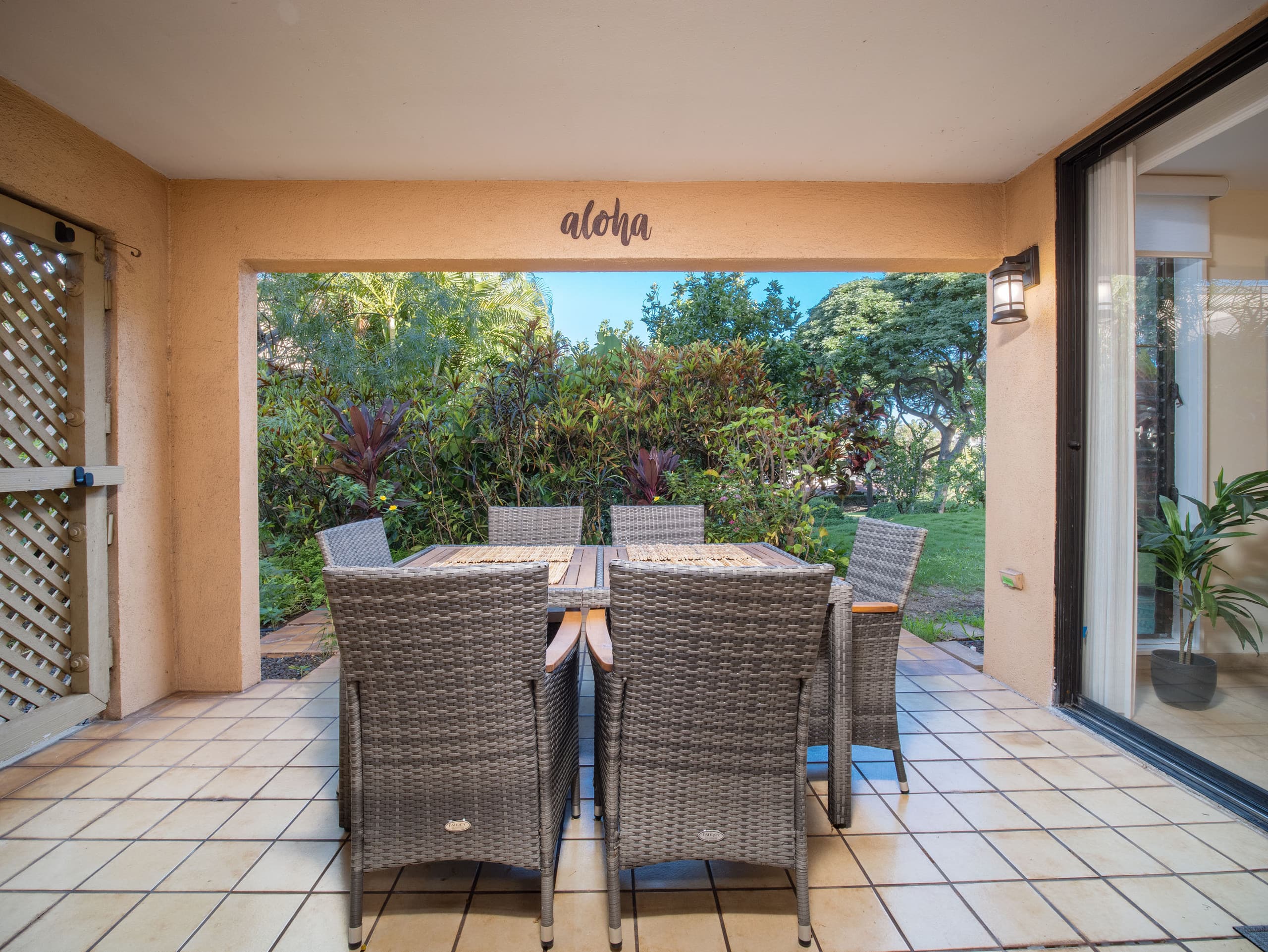 Townhouse in Kihei · ★4.86 · 2 bedrooms · 4 beds · 2 baths - Image 18
