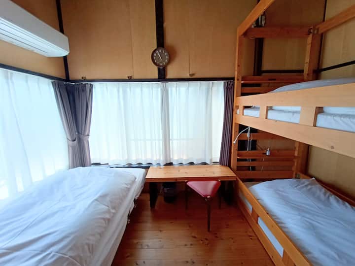 غرفة النوم 2