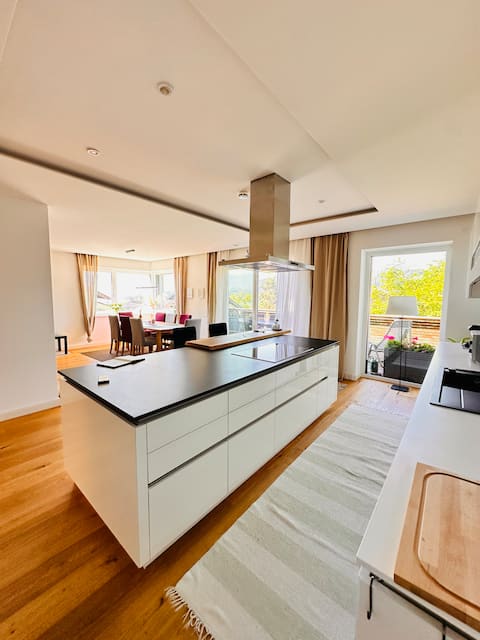 Wonderful apartment next to Württemberg Castle