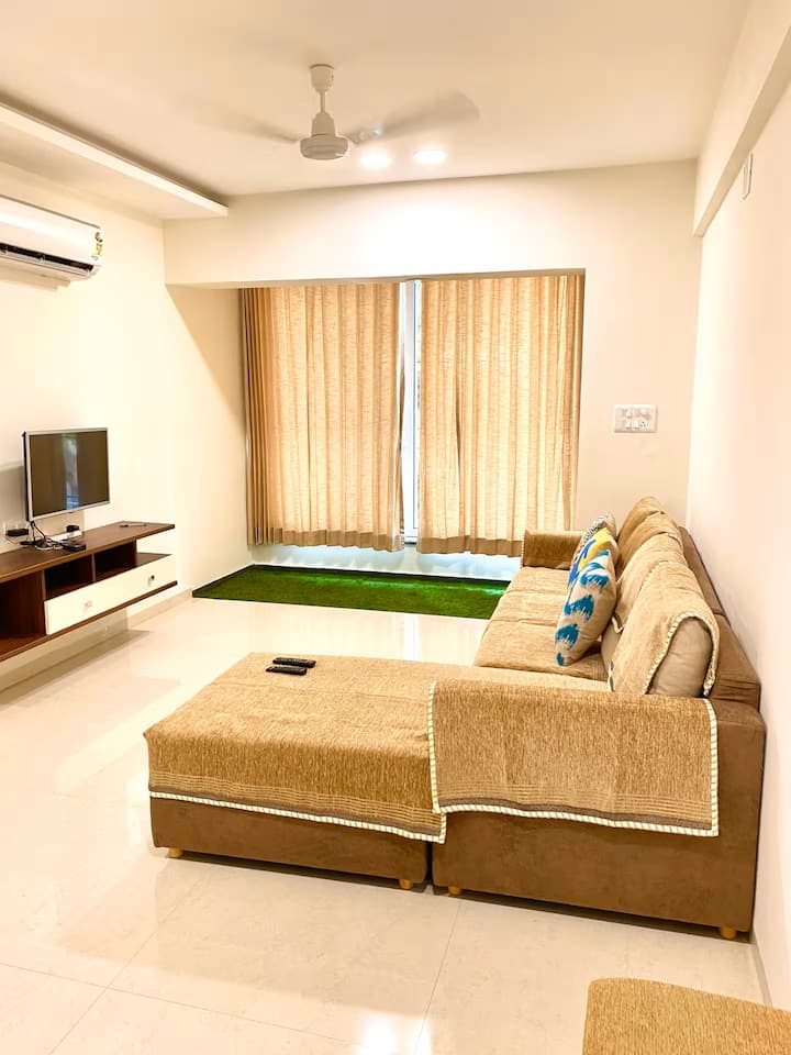 Lovely 3bhk 2bath Flat (Ac, Lift, Tv, Wash Mach) - Vadodara