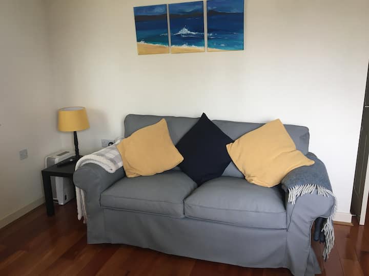 Cosy 1 Bedroom Property With Allocated Parking - Oxford