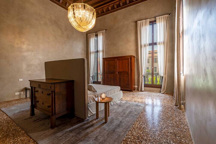 Portego del Drapier gallery image 2