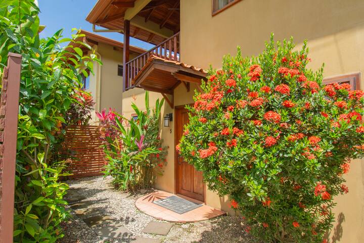 Dominical Rentals - Vacation Homes & Management managed Airbnb listing 2