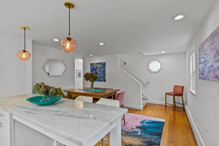 In-town home with Harbor views and parking gallery image 2