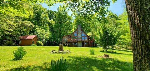 A-frame house/fishing pond/firepit/sauna & gym