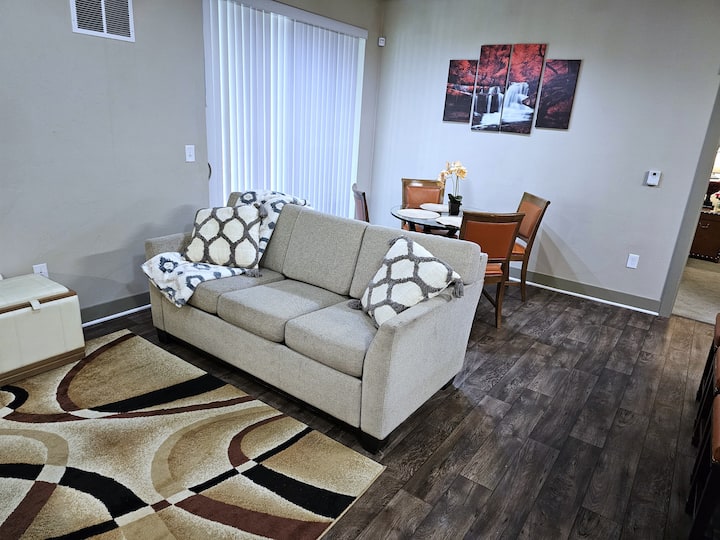 Spring Is In The Air - Relaxing, 1st-floor Suite - South Jordan, UT