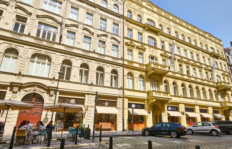 Bright Old Town 3-bedroom Apartment (6A) gallery image 2