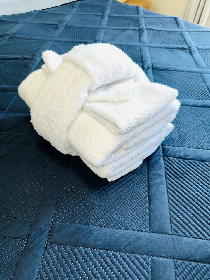 Towel Set Per Bedroom | 2-Bath, 2-Hand, 2-Face Towels