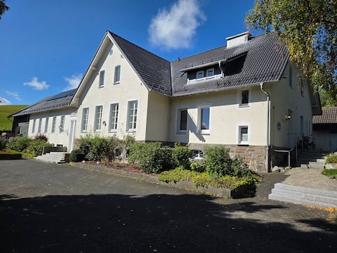 Old school Deifeld 12-24 people