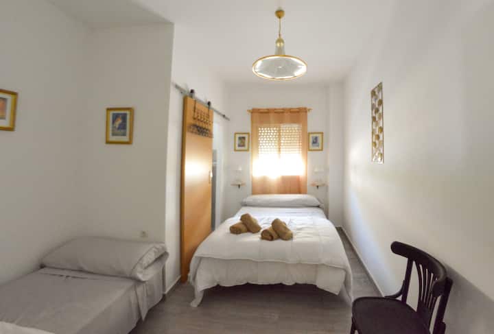 Habitación De 3 En Residencial La Seda - Fortuna