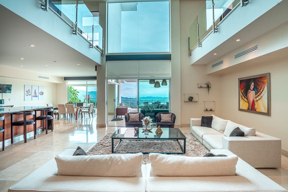 Casa Om, an infinity-pool villa above the Central Valley, Ciudad Colón, San José, Costa Rica, photo 3 of 10
