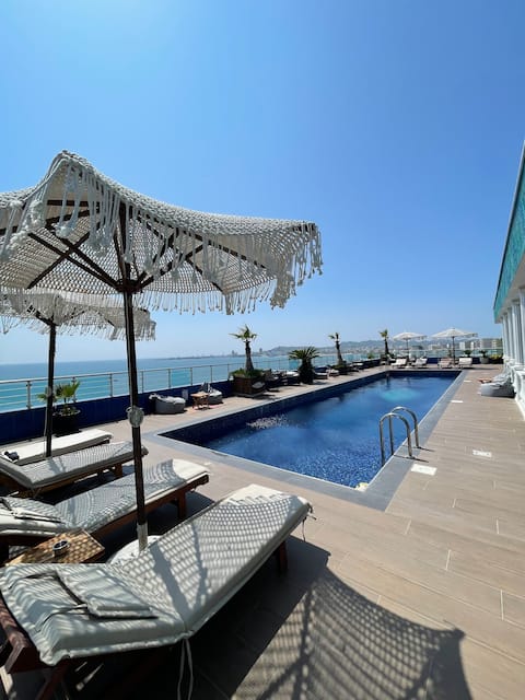 Divino Penthouse-Grand Apartments