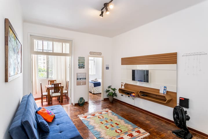 Spacious 3BR | 200m to Beach | Heart of Copacabana